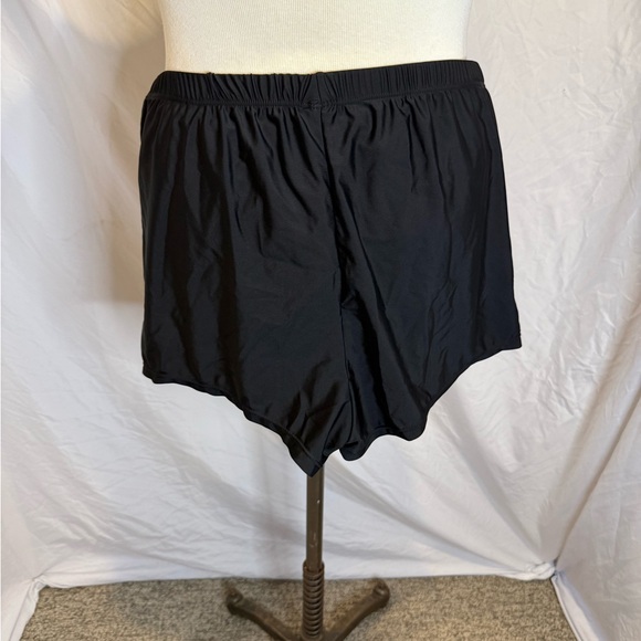 COCOSHIP Women's Athletic Black Shorts - Picture 1 of 4